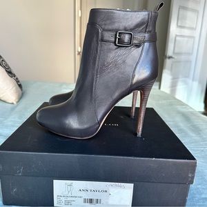 Ann Taylor Charcoal Bootie - 7.5